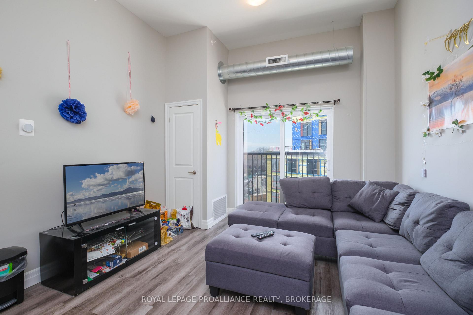 502 - 501 Frontenac Street, Kingston, ON, exterior