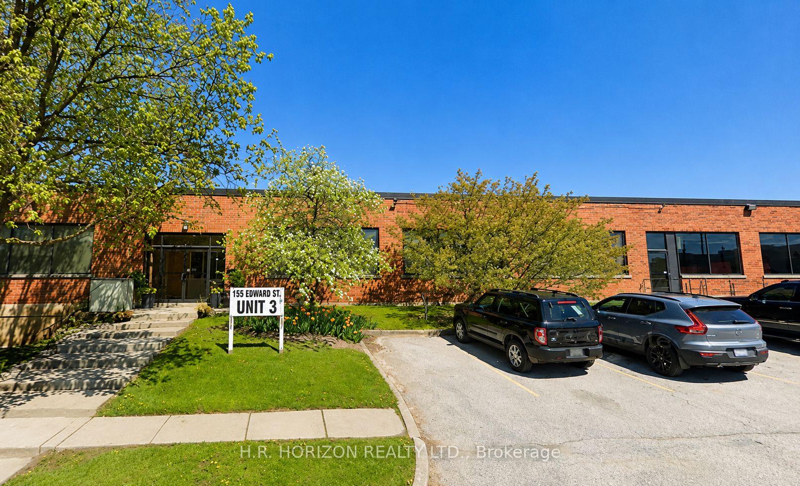 Unit 3 - 155 Edward Street, Aurora, ON, exterior