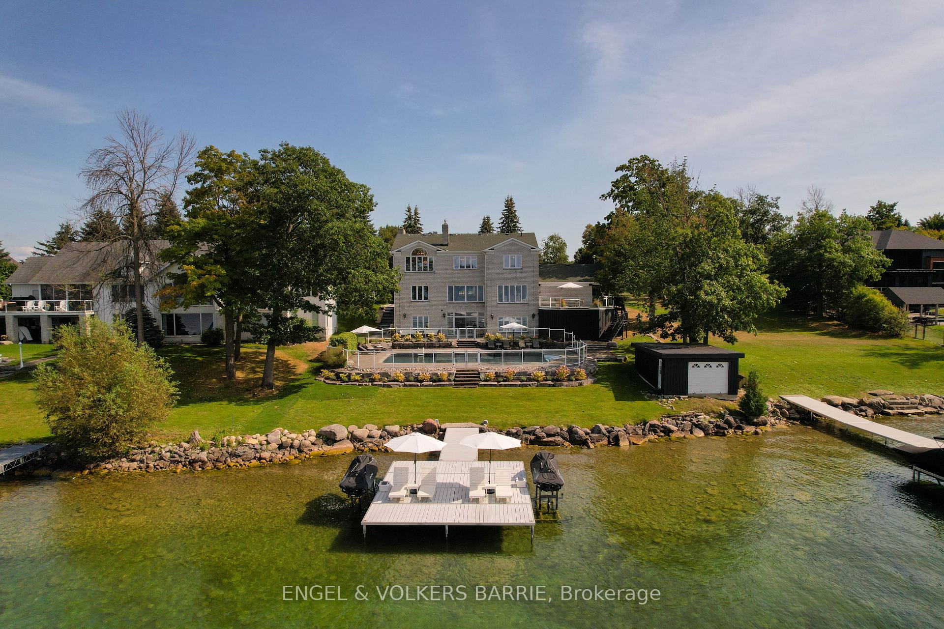 376 Brewery Lane, Orillia, ON, exterior