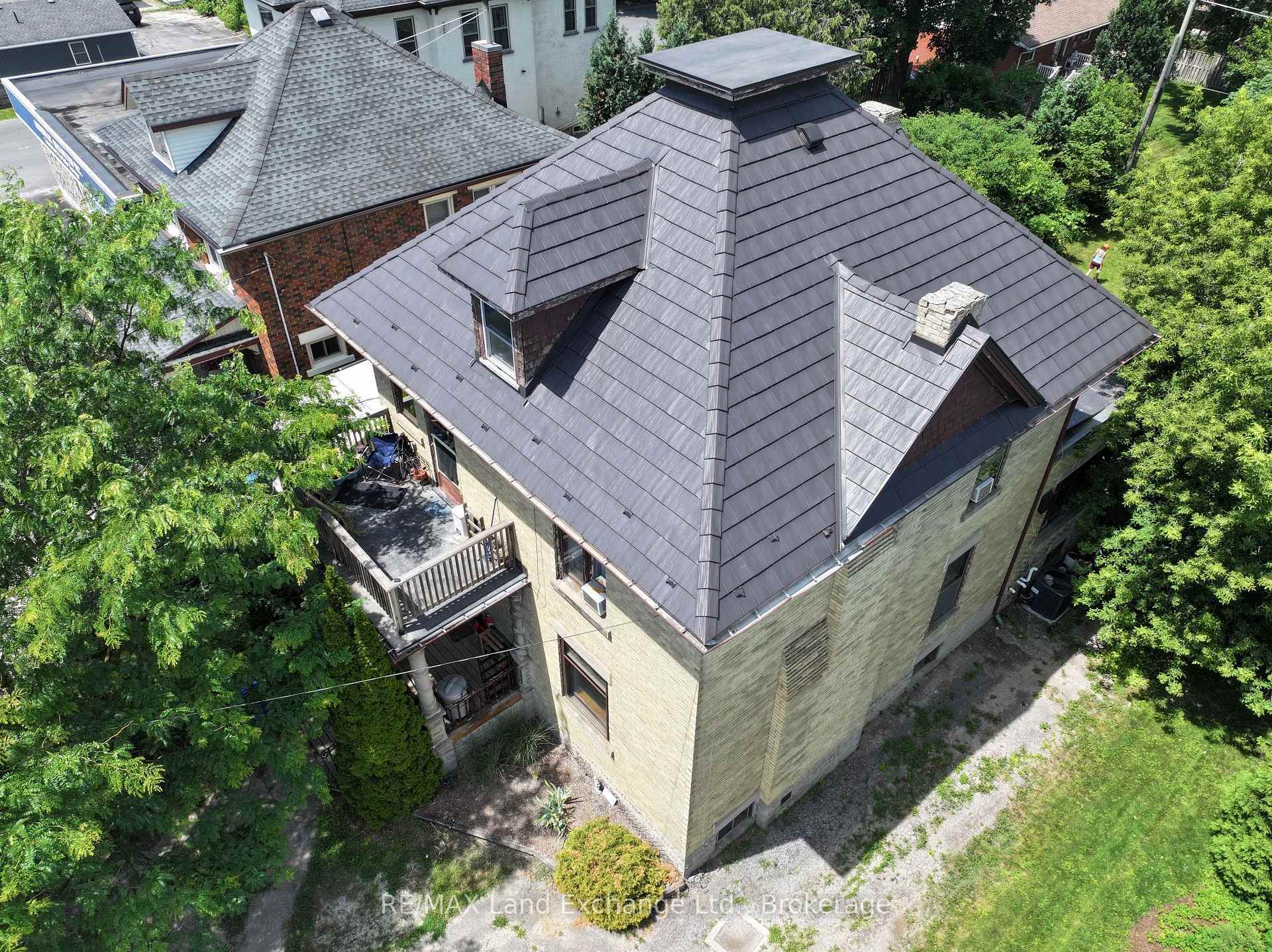 570 10th Street, Hanover, ON, exterior