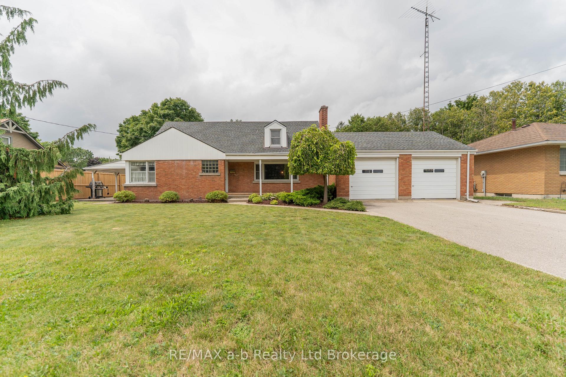 81 Vienna Road, Tillsonburg, ON, exterior