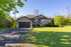 1687 Lakeside Drive, Prince Edward County, ON, exterior