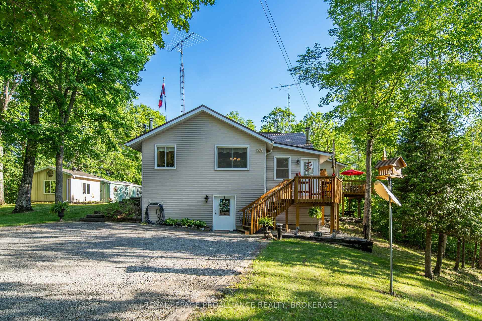 1140 High Falls Lane, Frontenac, ON, exterior