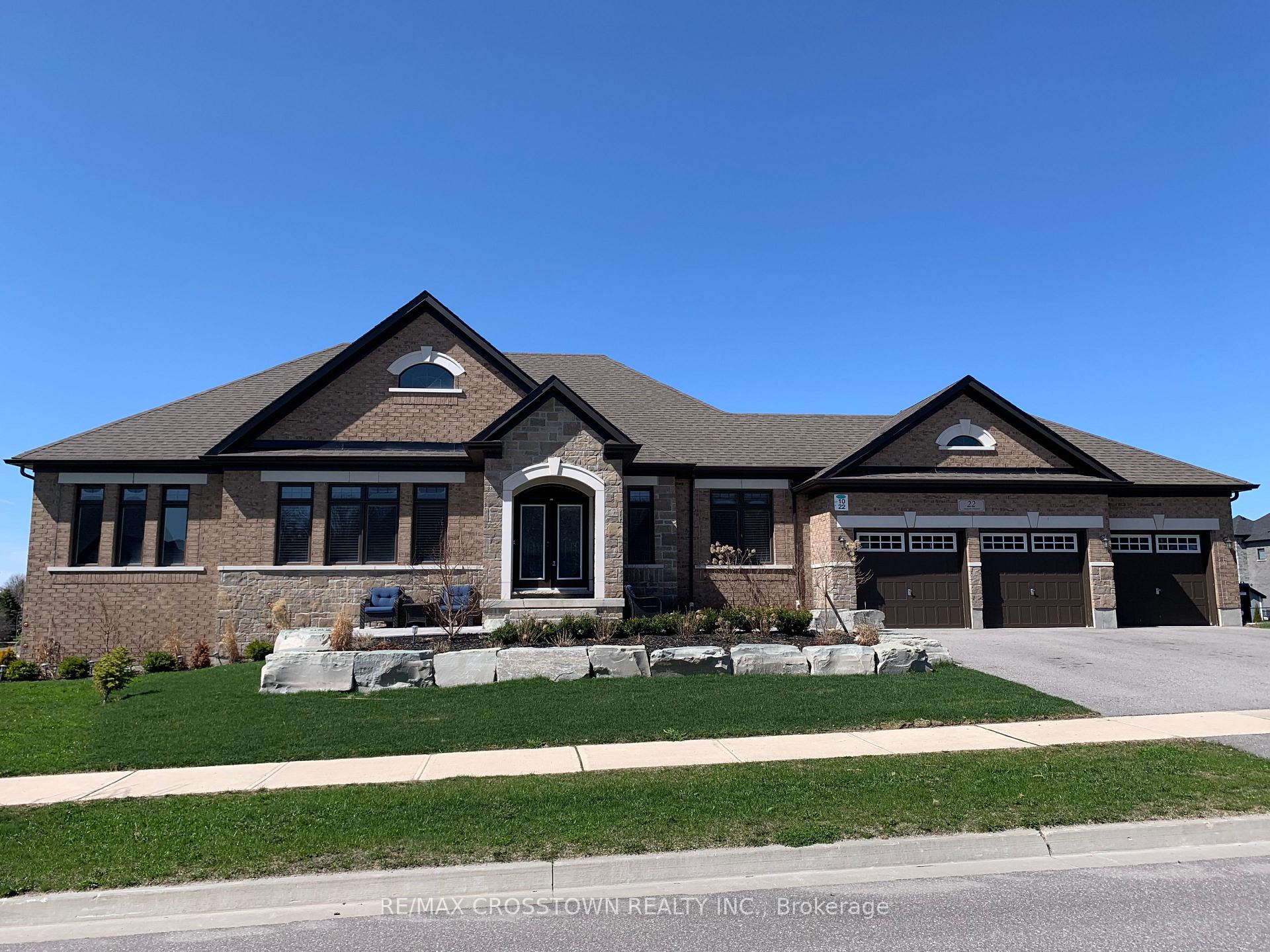22 Stewart Crescent, Essa, ON, exterior