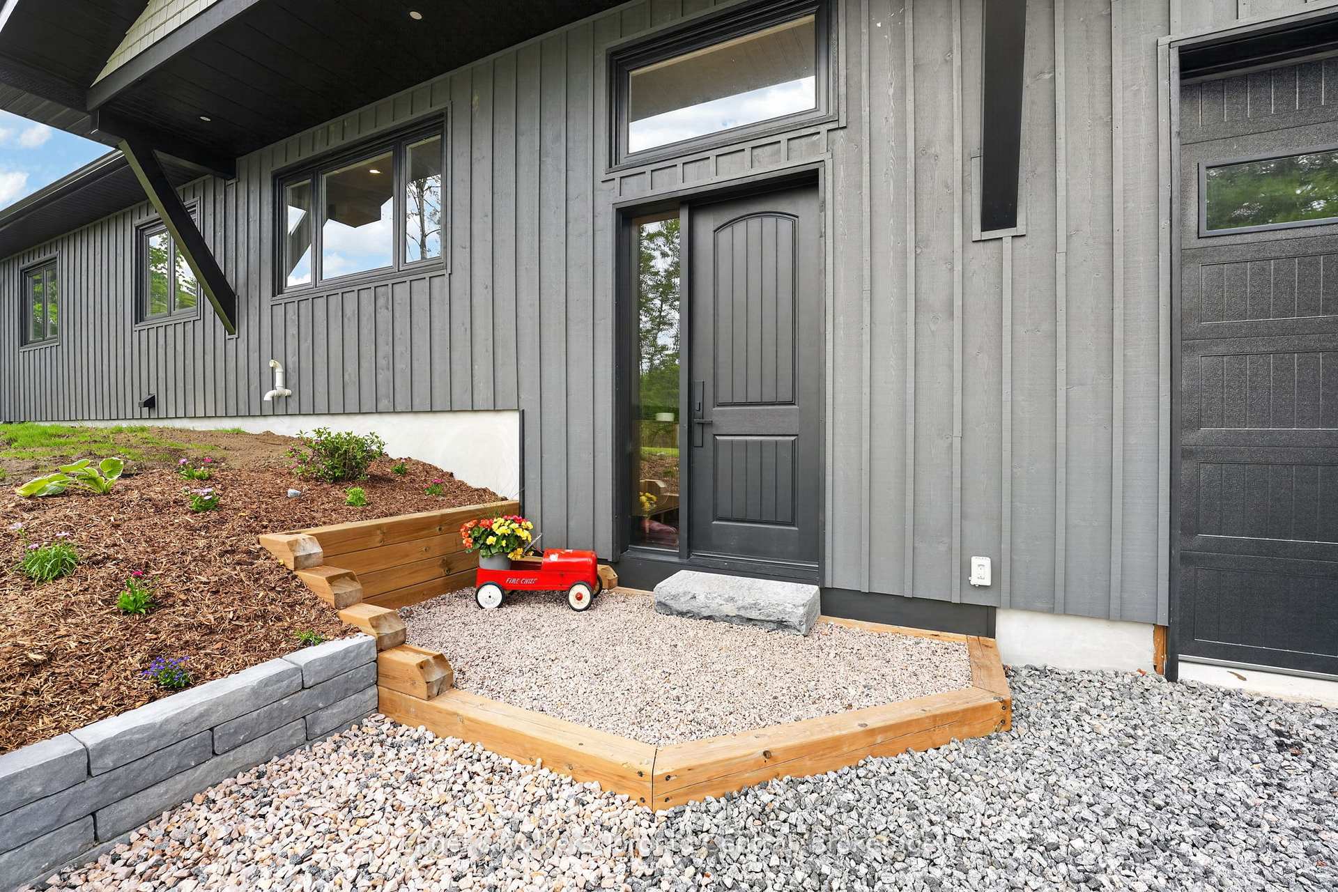 1093 Highway 141 Drive, Seguin, ON, exterior
