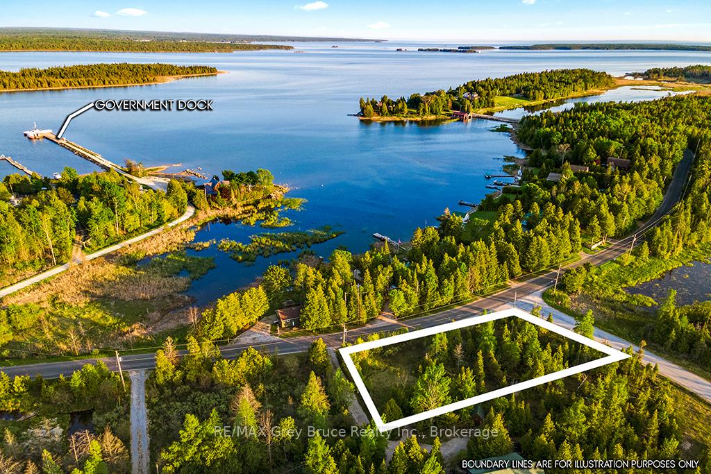 Unit 39 Tamarac Road, Northern Bruce Peninsula, ON, exterior