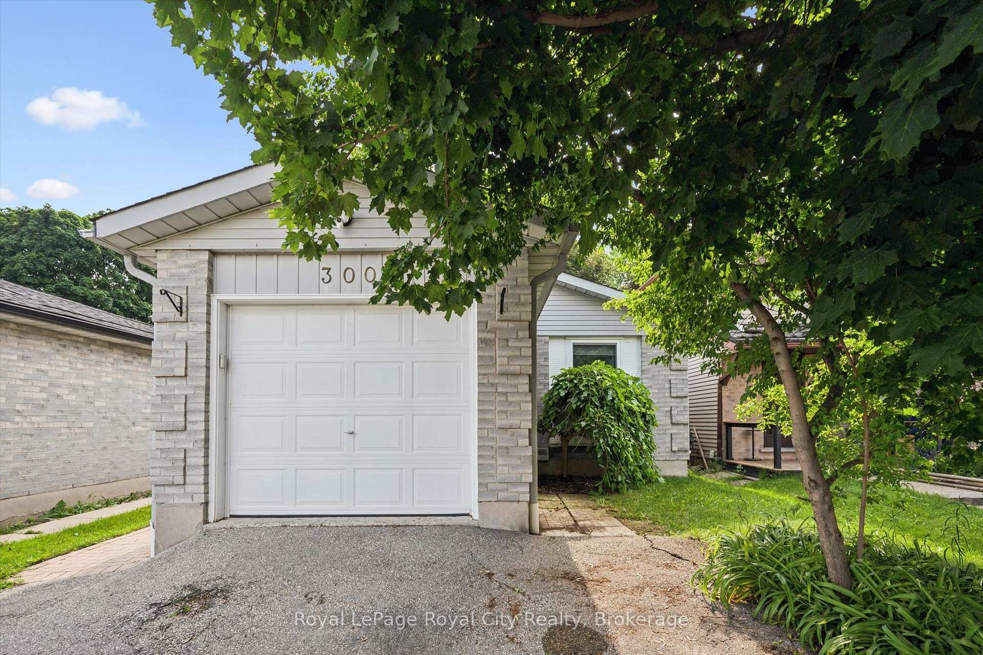 300 Auden Road, Guelph, ON, exterior