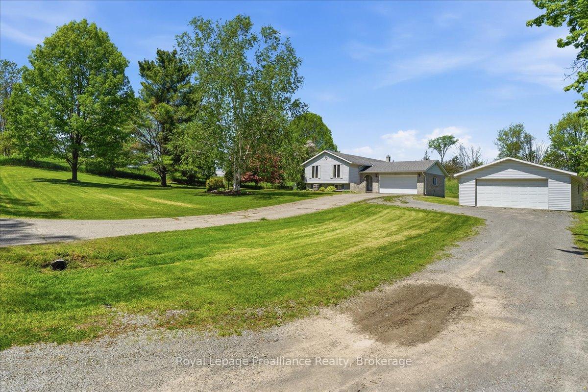 205 Bethel Road, Belleville, ON, exterior