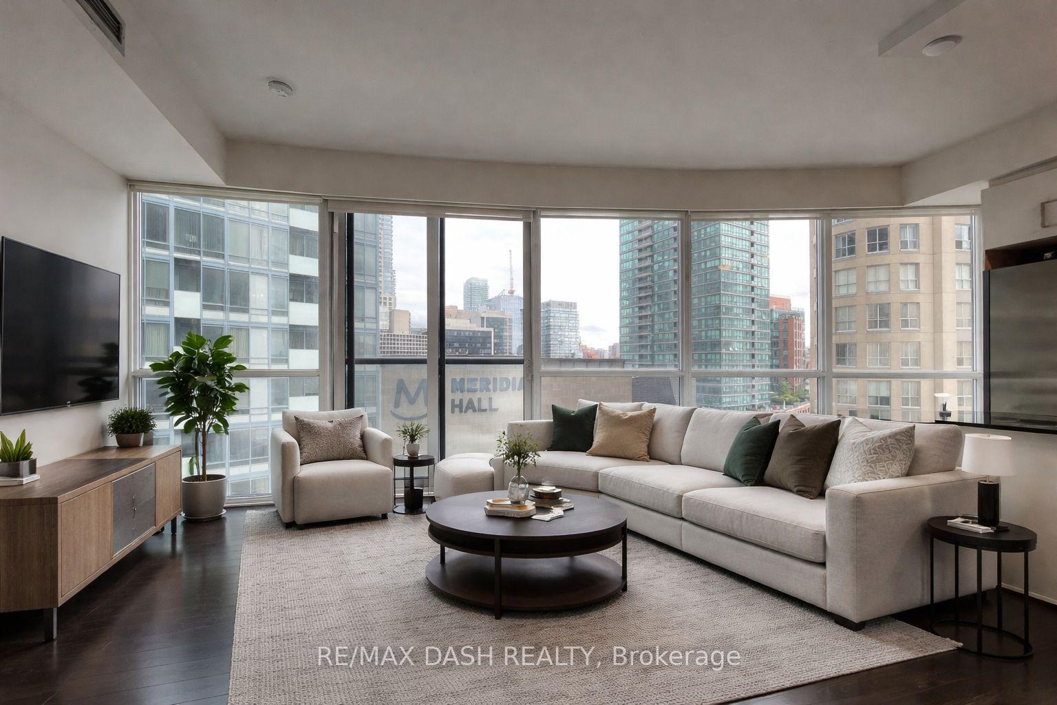 1005 - 1 The Esplanade Drive, Toronto C08, ON, exterior