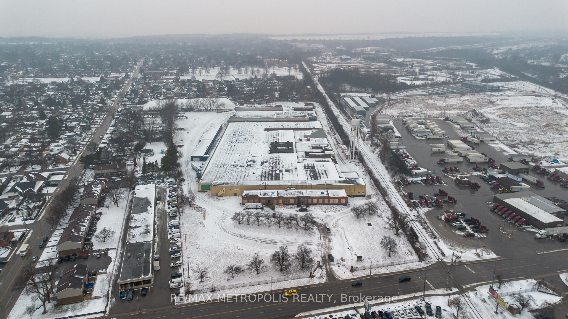 5881 Thorold Stone Road, Niagara Falls, ON, exterior