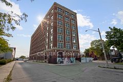 701 - 286 Sanford Avenue N, Hamilton, ON, exterior