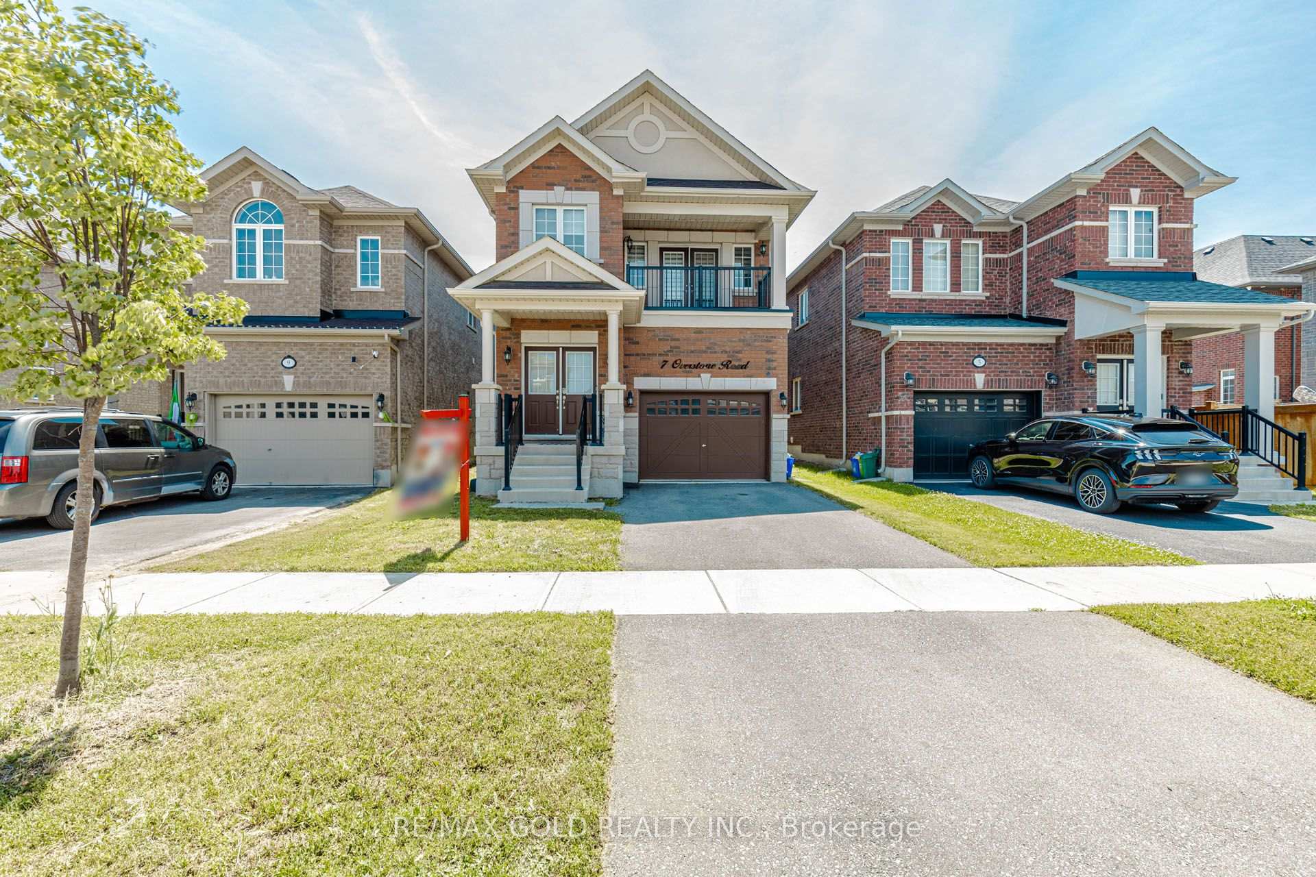 7 Overstone Road, Halton Hills, ON, exterior