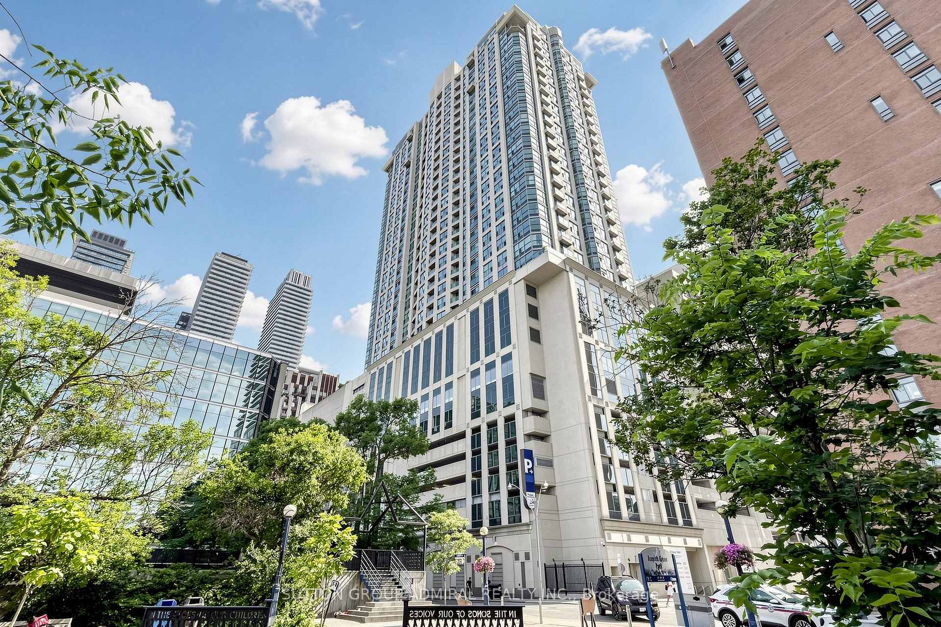 2116 - 8 Park Road, Toronto C09, ON, exterior