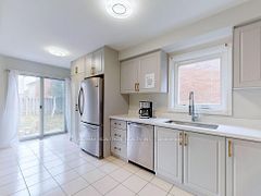 Upper - 8 Estoril Street, Richmond Hill, ON, exterior