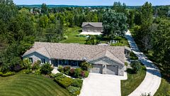 913 27th Street W, Georgian Bluffs, ON, exterior