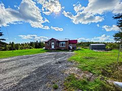 PT LT 4 CON 5 Newmarket TWP, 11 Highway, Iroquois Falls, ON, exterior