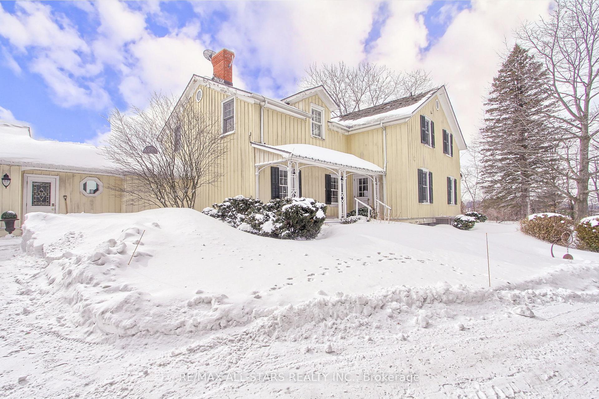 4901 Vandorf Road W, Whitchurch-Stouffville, ON, exterior