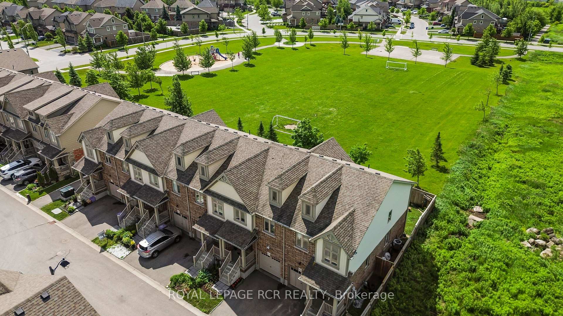 10 - 124 Parkinson Crescent, Orangeville, ON, exterior