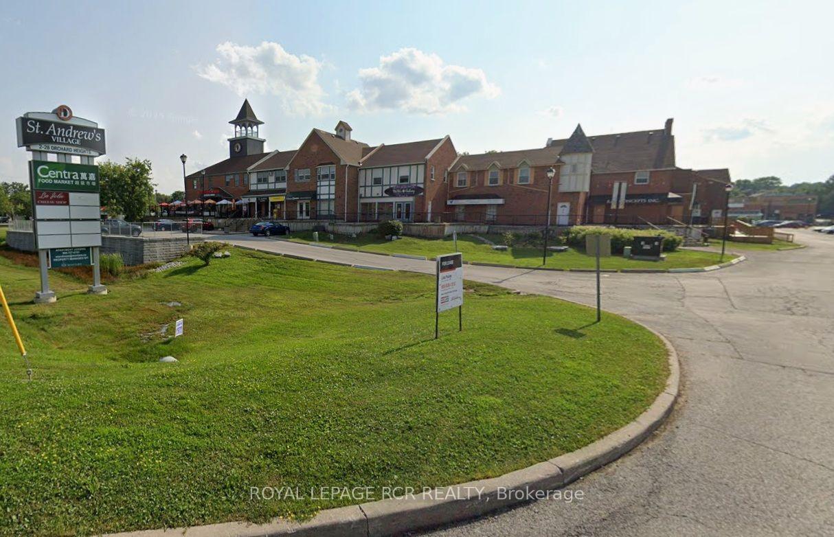 44 - 2 Orchard Heights Boulevard, Aurora, ON, exterior