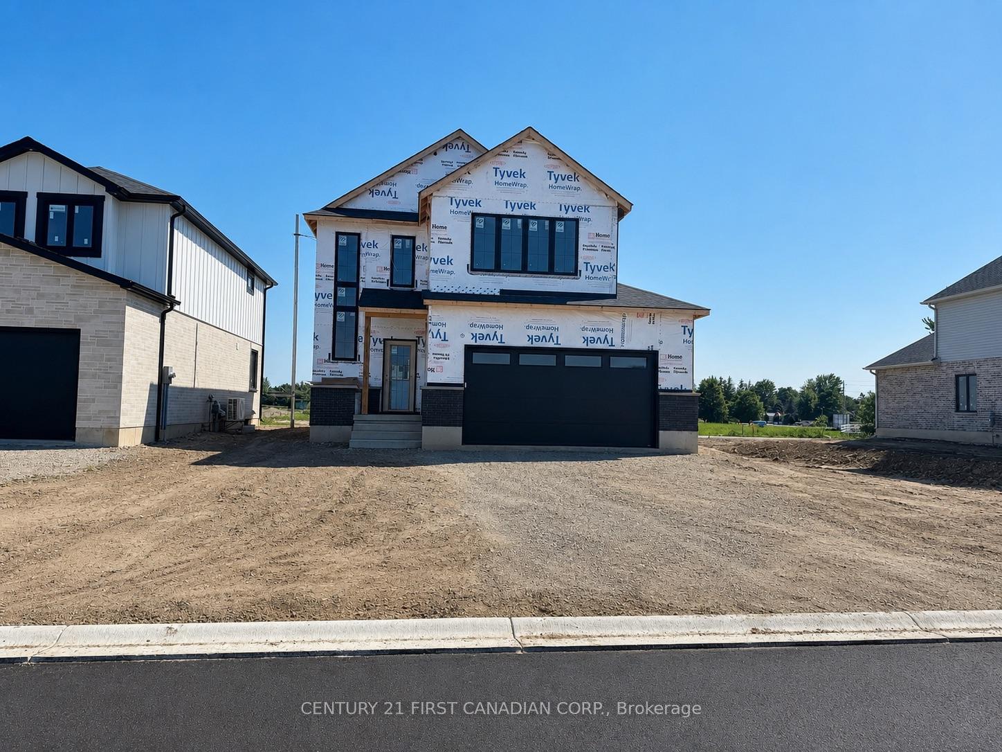 132 Addison Avenue, Lucan Biddulph, ON, exterior