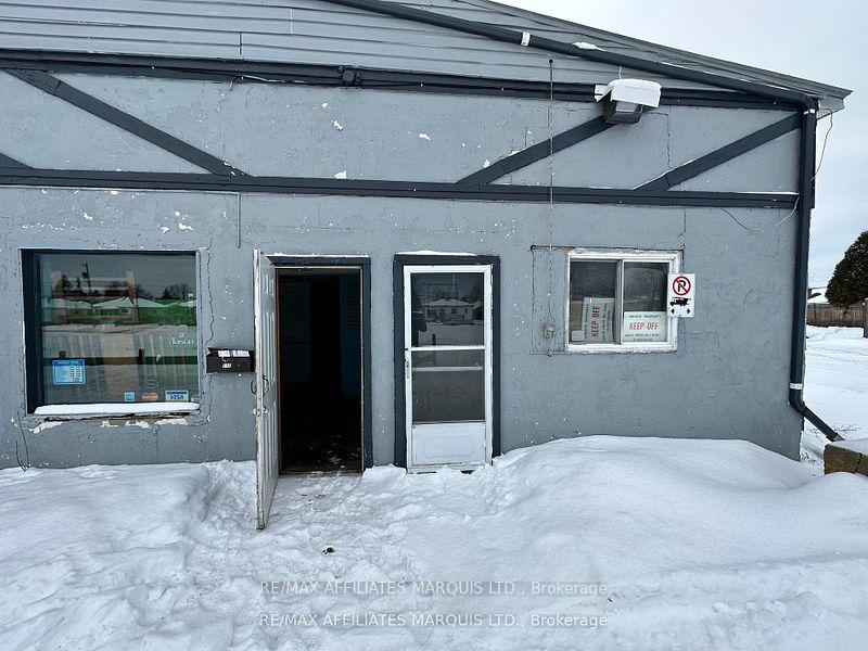 1124 Paul Street, Cornwall, ON, exterior