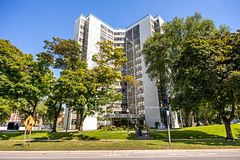 408 - 2323 Confederation Parkway, Mississauga, ON, exterior