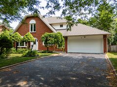 10 Lennox Court, Brampton, ON, exterior