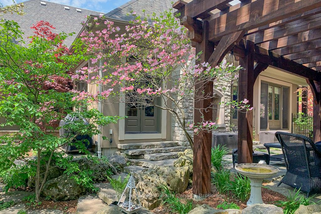 552 Bobolink Road, Mississauga, ON, exterior
