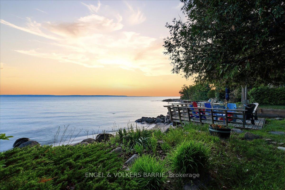 1784 Tiny Beaches Road S, Tiny, ON, exterior
