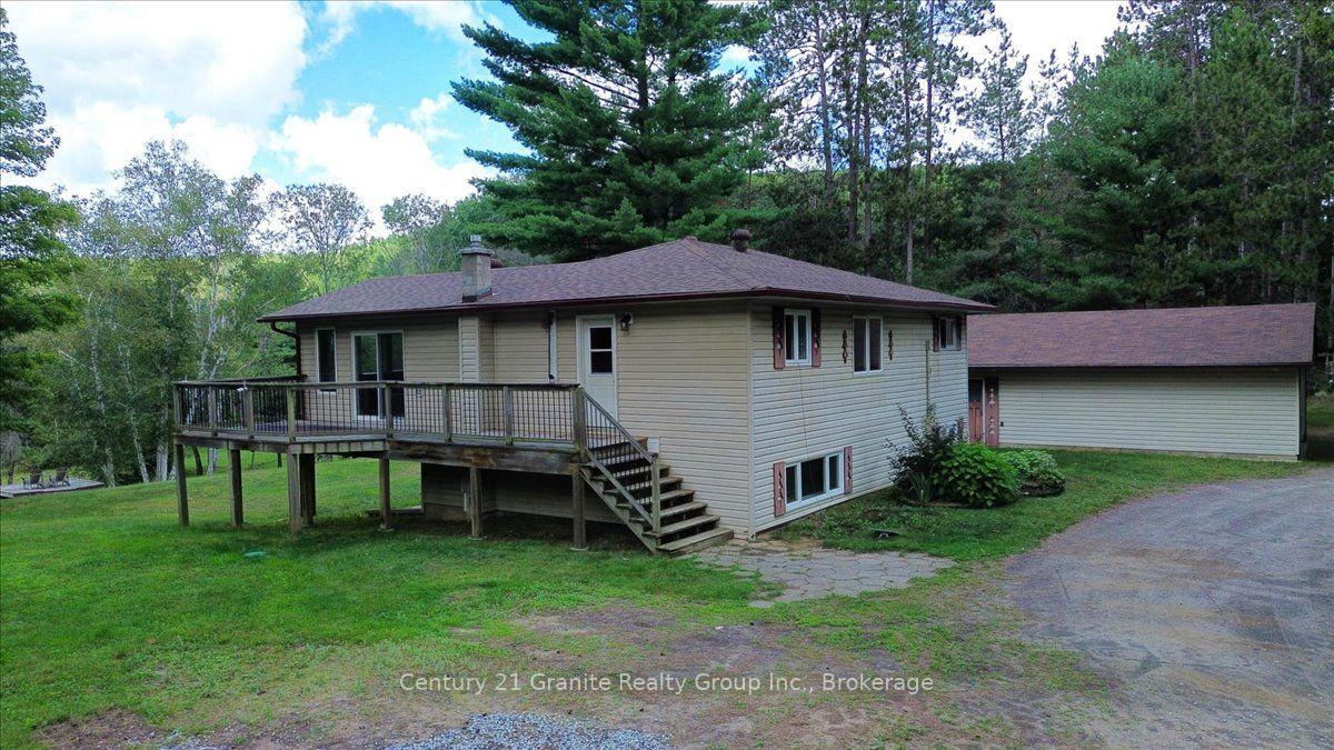 32 Firehall Lane, Hastings Highlands, ON, exterior