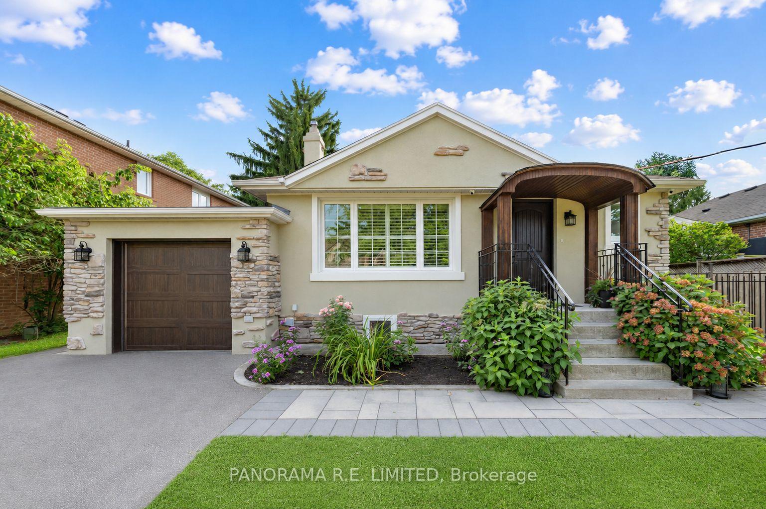 14 Agar Crescent, Toronto W08, ON, exterior