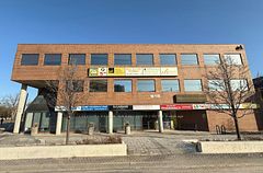 202 - 615 Davis Drive, Newmarket, ON, exterior