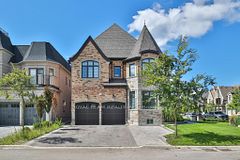 1 Ria Court, King, ON, exterior