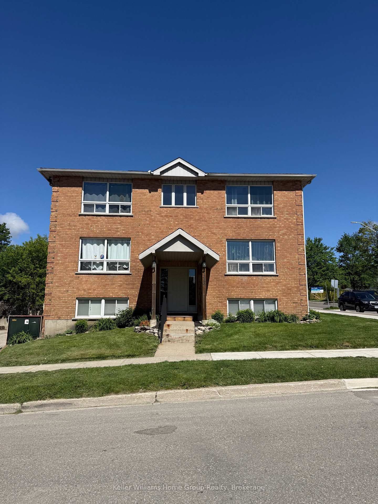 115 St George Street W, Centre Wellington, ON, exterior