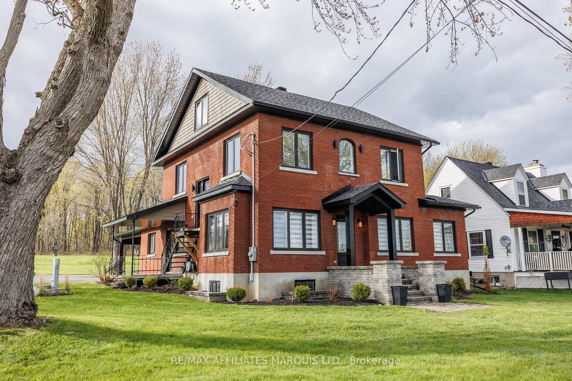 3314 Montreal Road, Cornwall, ON, exterior