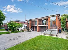 6 Privet Road, Toronto W05, ON, exterior