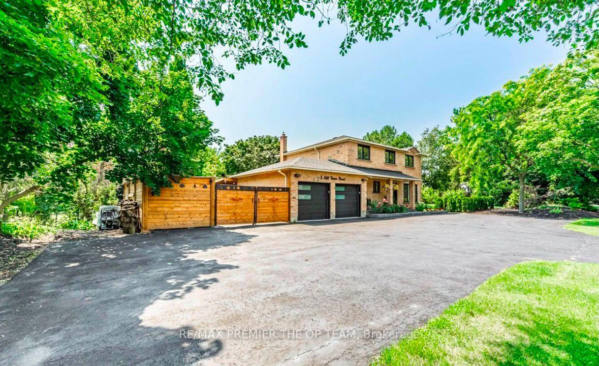 1 Hill Farm Road, King, ON, exterior