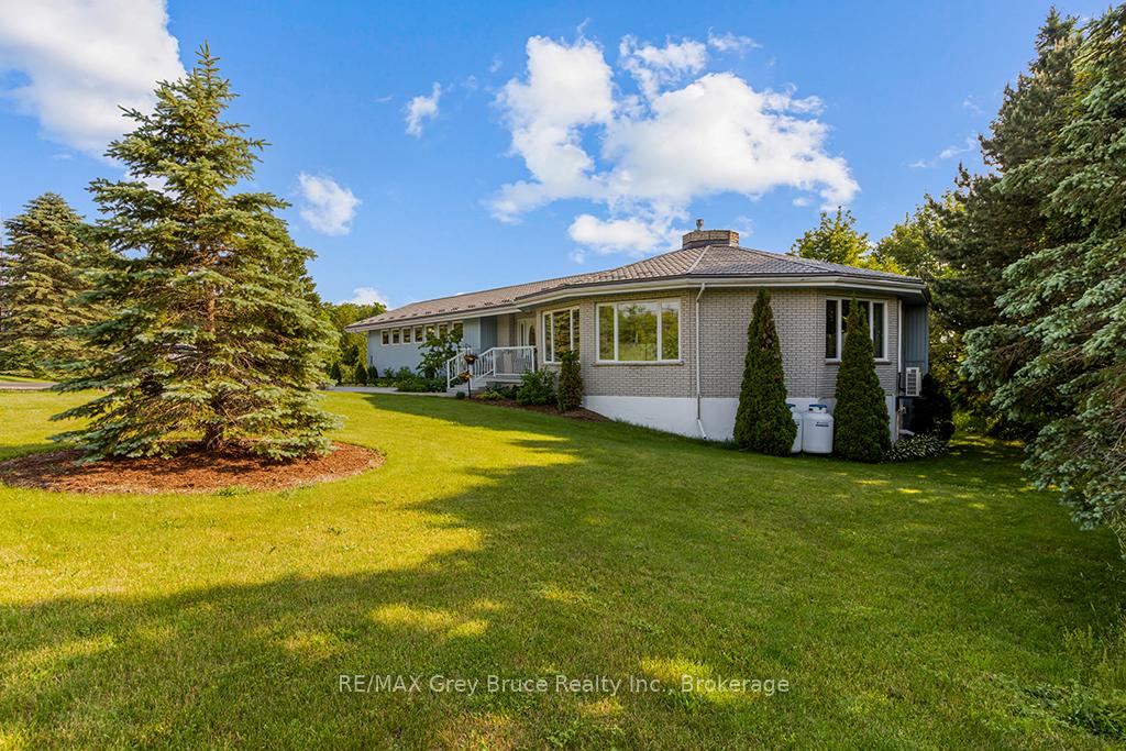 15 Isthmus bay Road, Northern Bruce Peninsula, ON, exterior