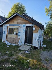 16 Maccabee Avenue, Fort Erie, ON, exterior