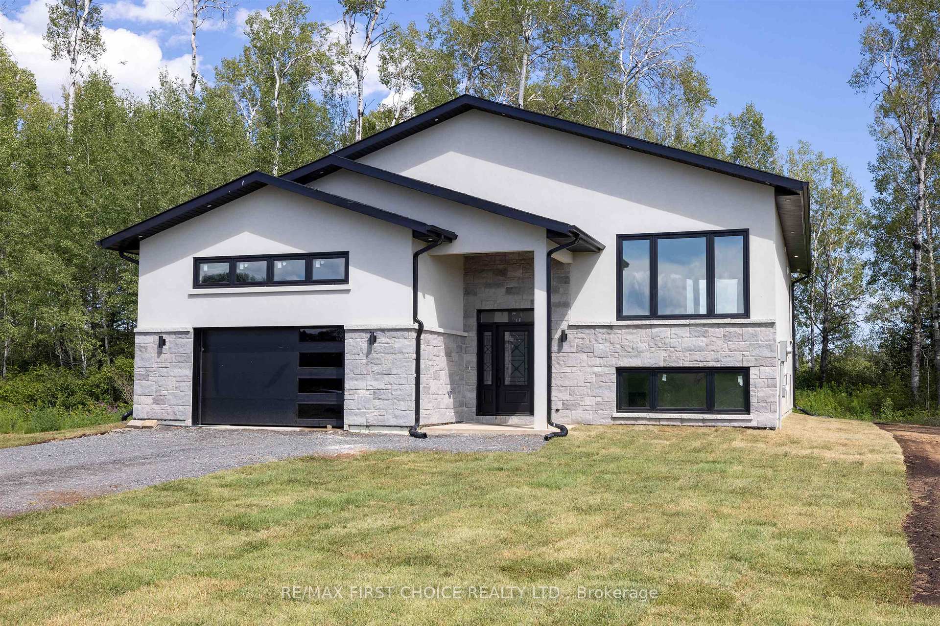 3435 King George's Park Drive, Oliver Paipoonge, ON, exterior