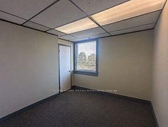 Upper - D - 284 Dunlop Street W, Barrie, ON, exterior