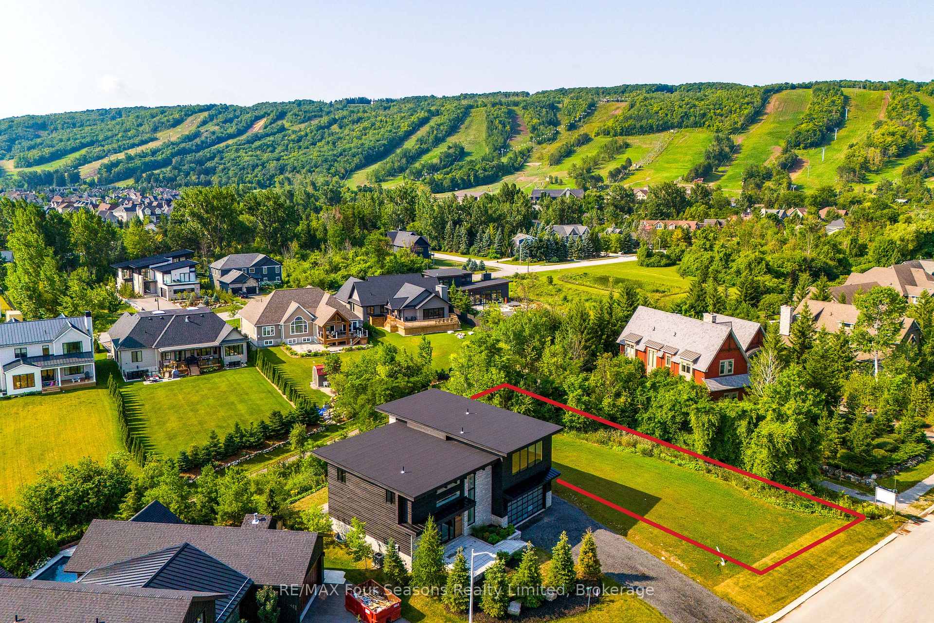 Lot 1 Salzburg Place, Blue Mountains, ON, exterior