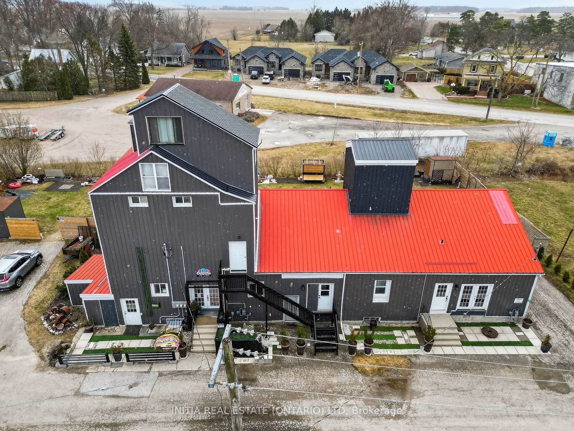 3911 Warehouse Street, Plympton-Wyoming, ON, exterior