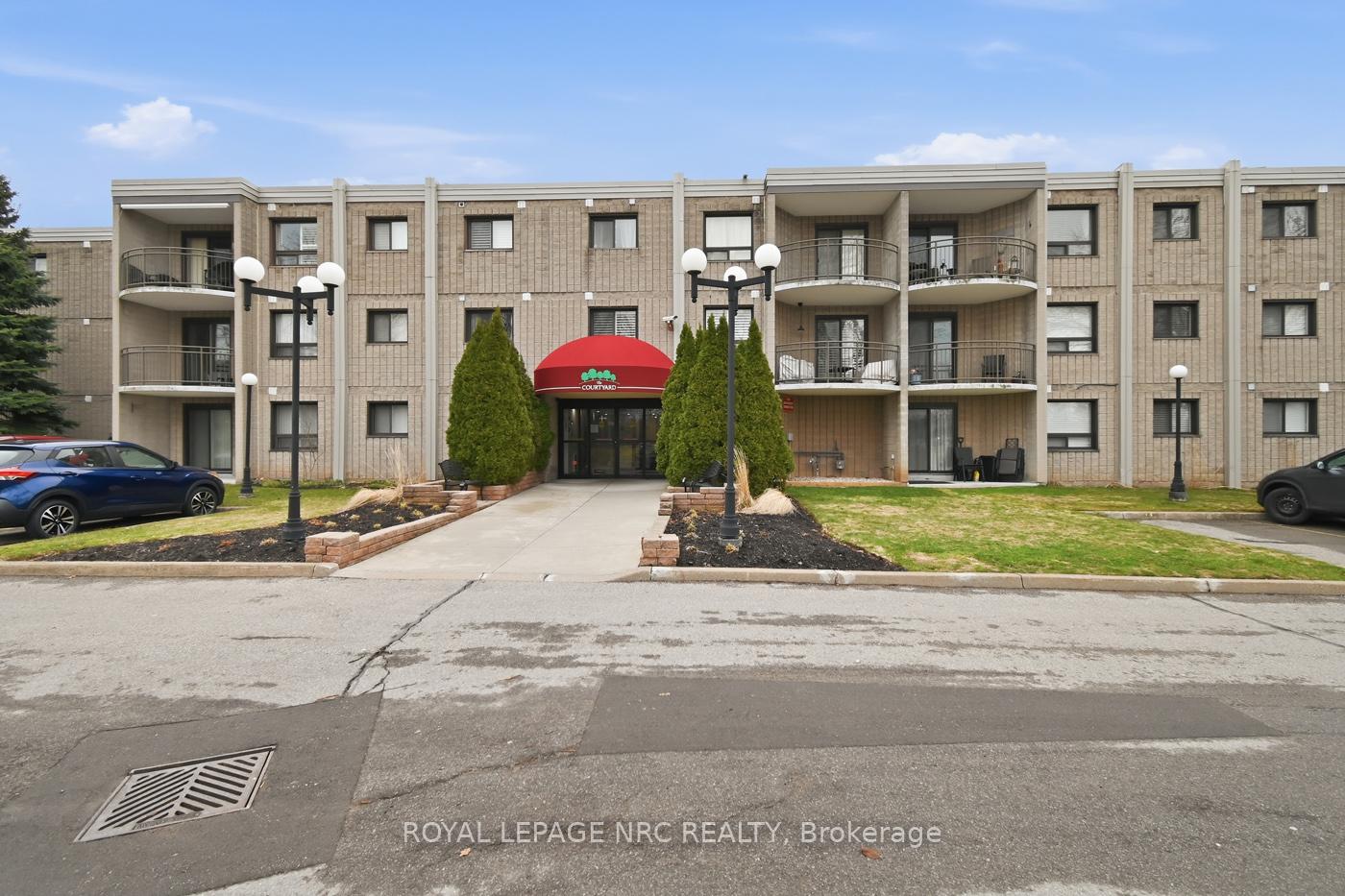 217 - 4658 Drummond Road, Niagara Falls, ON, exterior