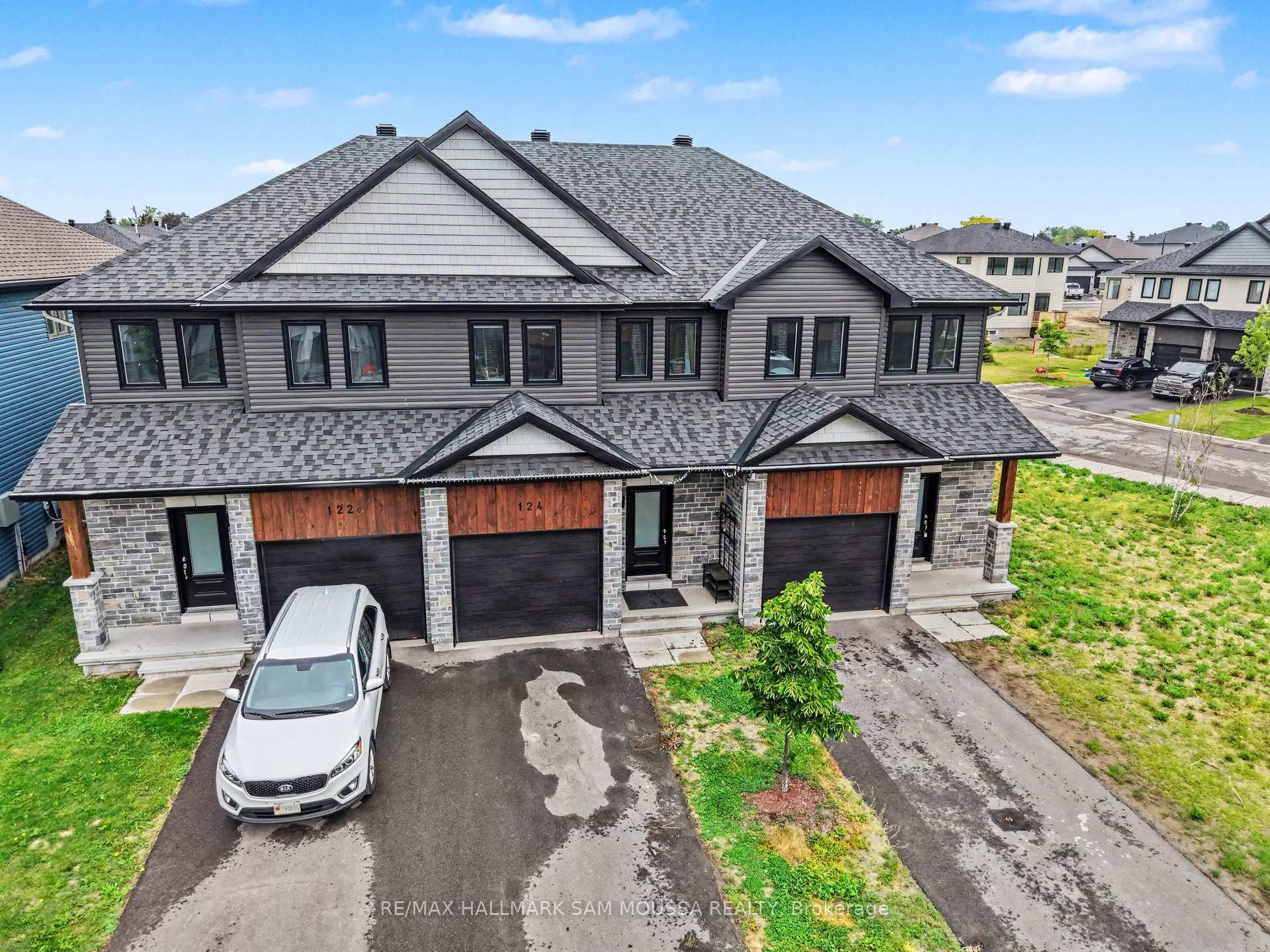 124 Dowdall Circle, Carleton Place, ON, exterior