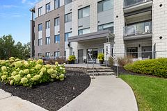 105 - 280 Herzberg Road, Kanata, ON, exterior