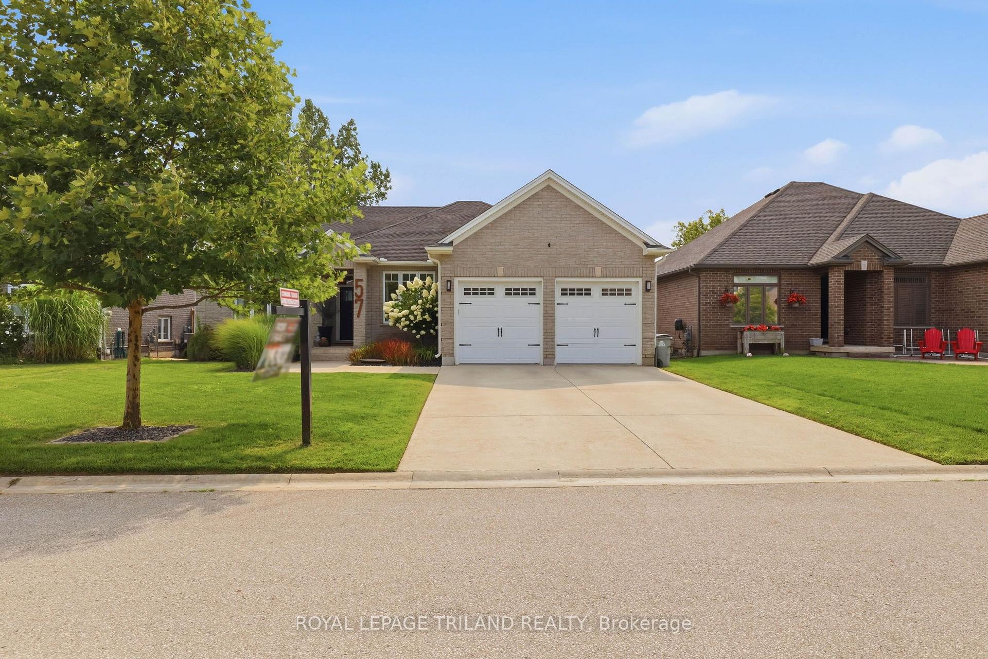 57 Caverhill Crescent, Middlesex Centre, ON, exterior