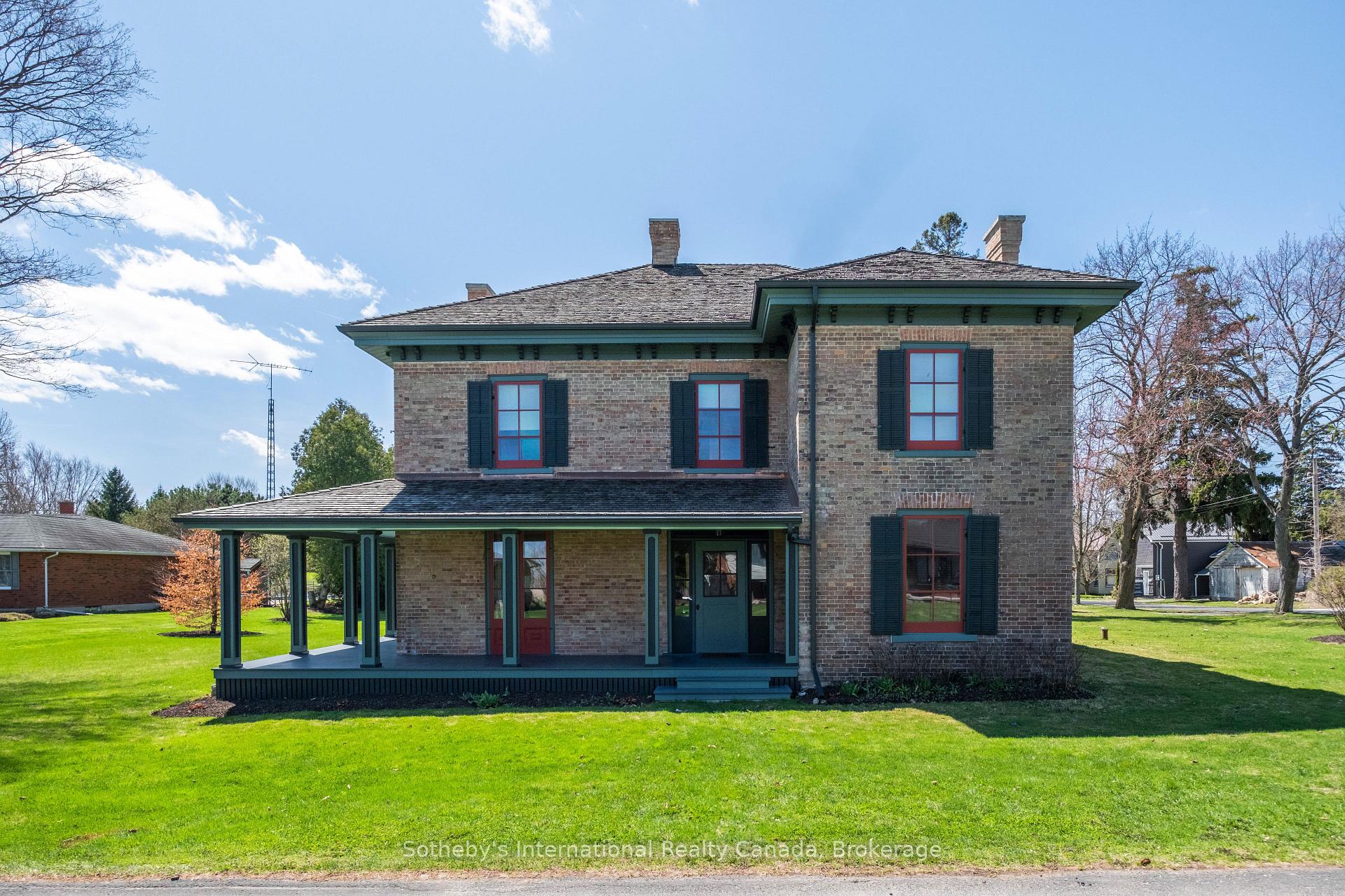 22 Lamport Street, Norfolk, ON, exterior