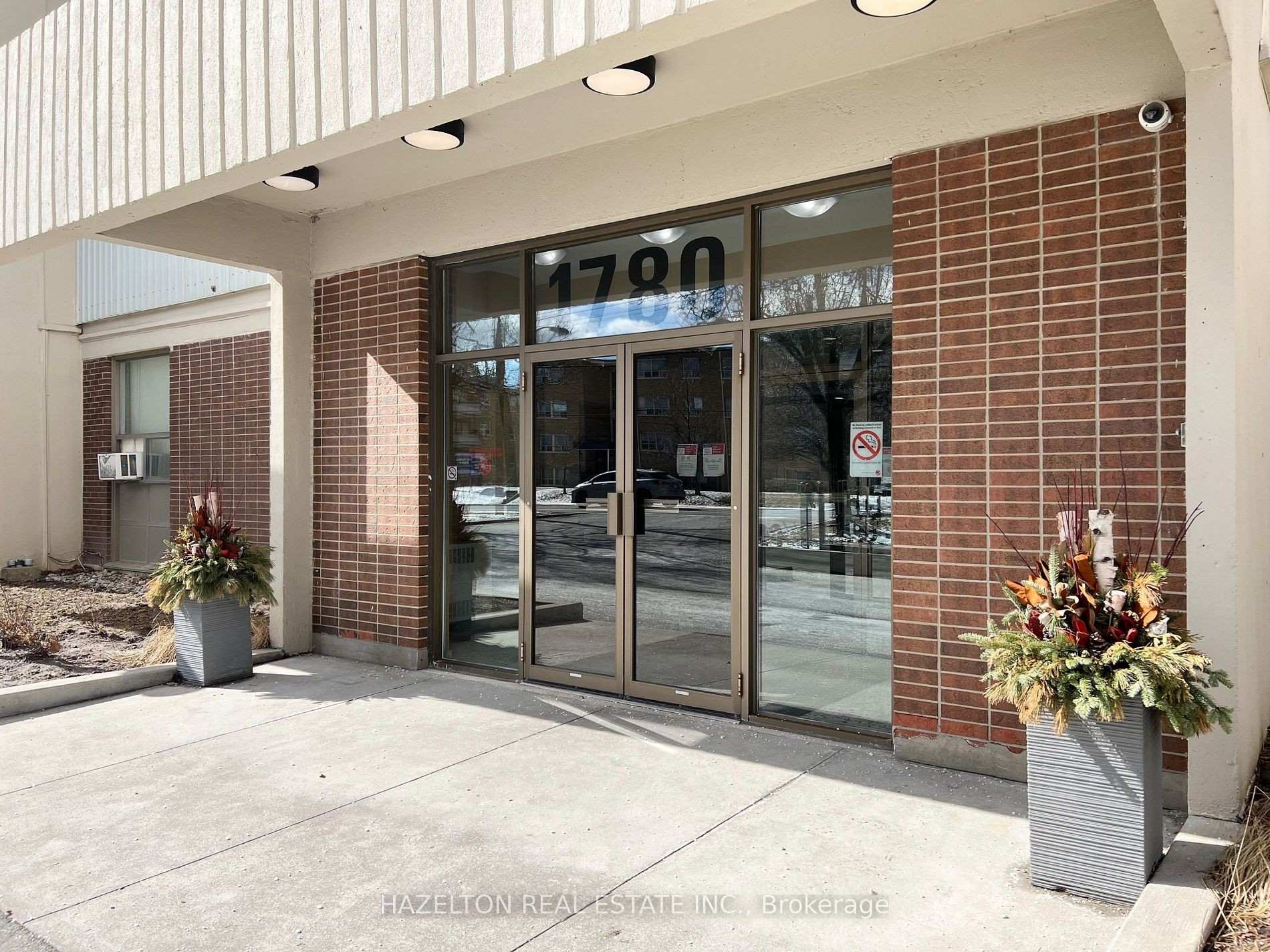 305 - 1780 Victoria Park Avenue, Toronto C13, ON, exterior