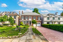 8 Killarney Road, Toronto C03, ON, exterior